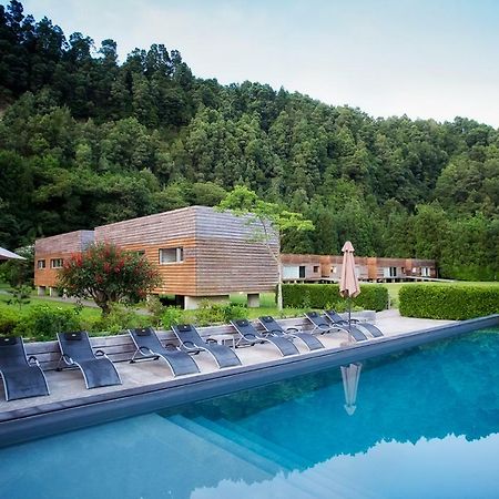 Furnas Lake Forest Living Exterior photo